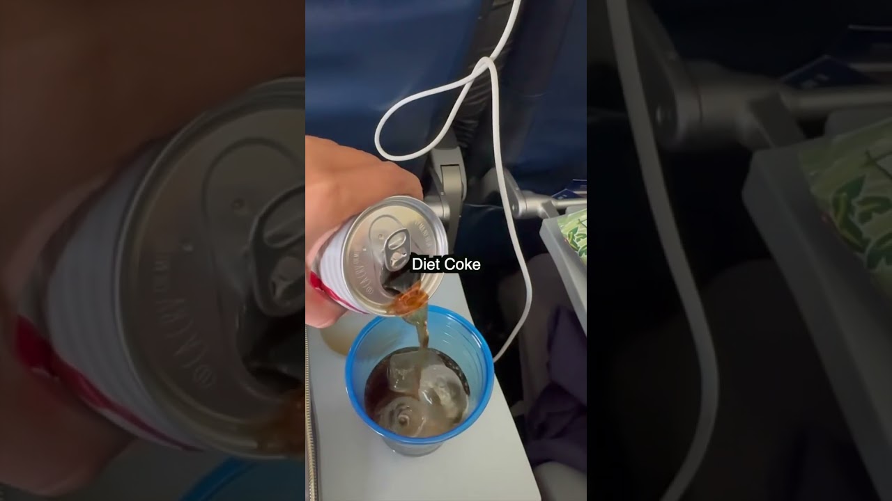 How to enjoy  United Airlines  Economy ✈️