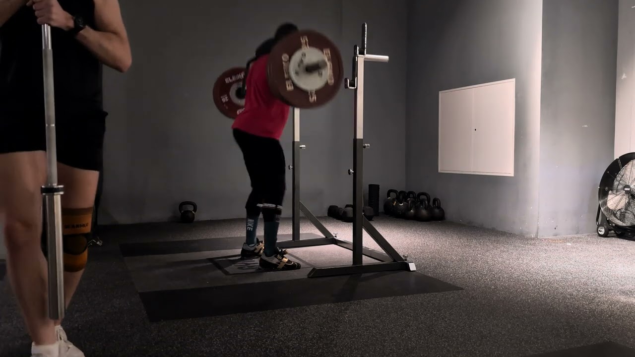 Day 3/4 SSB Squats set 2/2 x 7 reps 140kg 