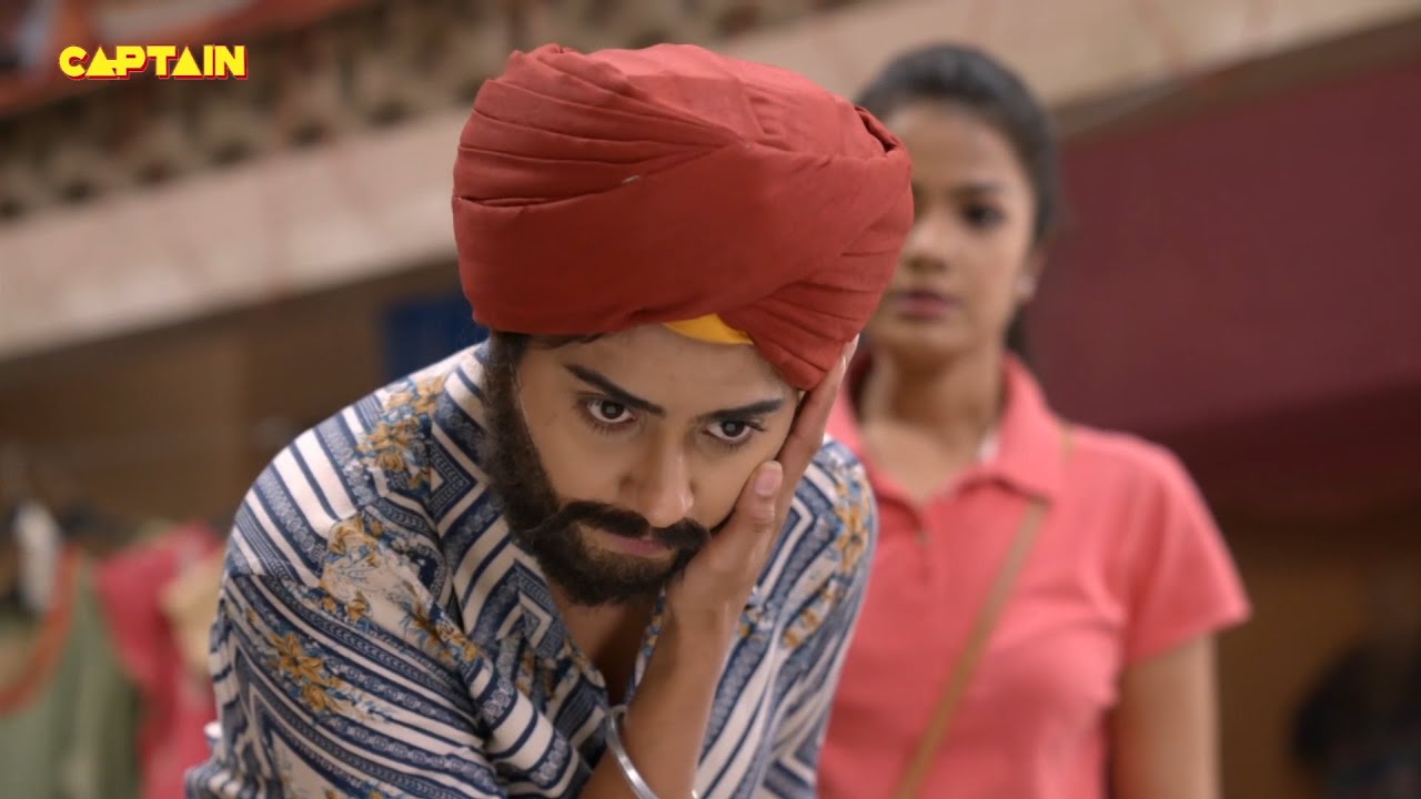 भेष बदलकर सरदार बनी Karishma Singh को मार दिया जब इस लड़की ने गाल पर तमाचा || Maddam Sir
