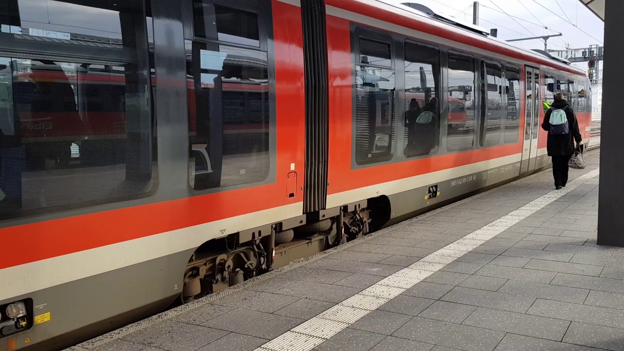 Hauptbahnhof Erfurt,der ganz normale tägliche Wahnsinn...und fahrt Richtung Nordhausen mit der 642 .