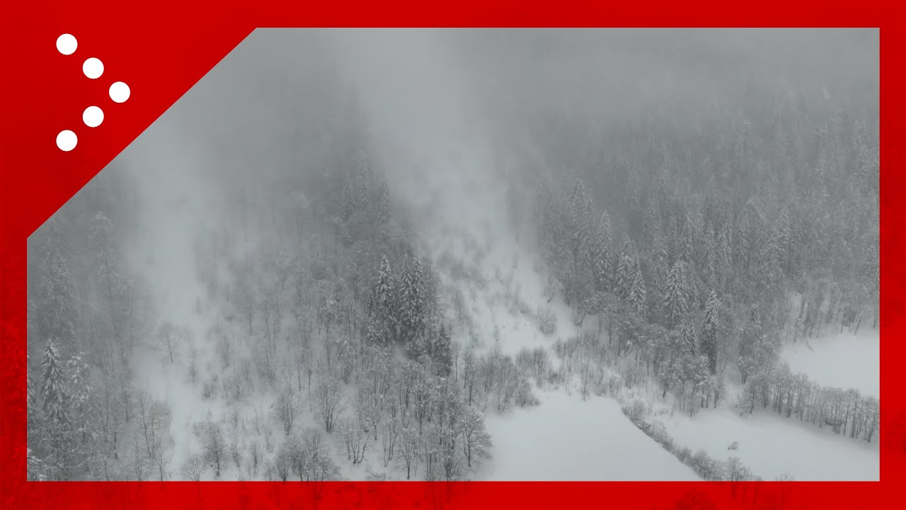 Valanga tra Gressoney-Saint-Jean a La-Trinité, SR44 interdetta: le immagini dal drone
