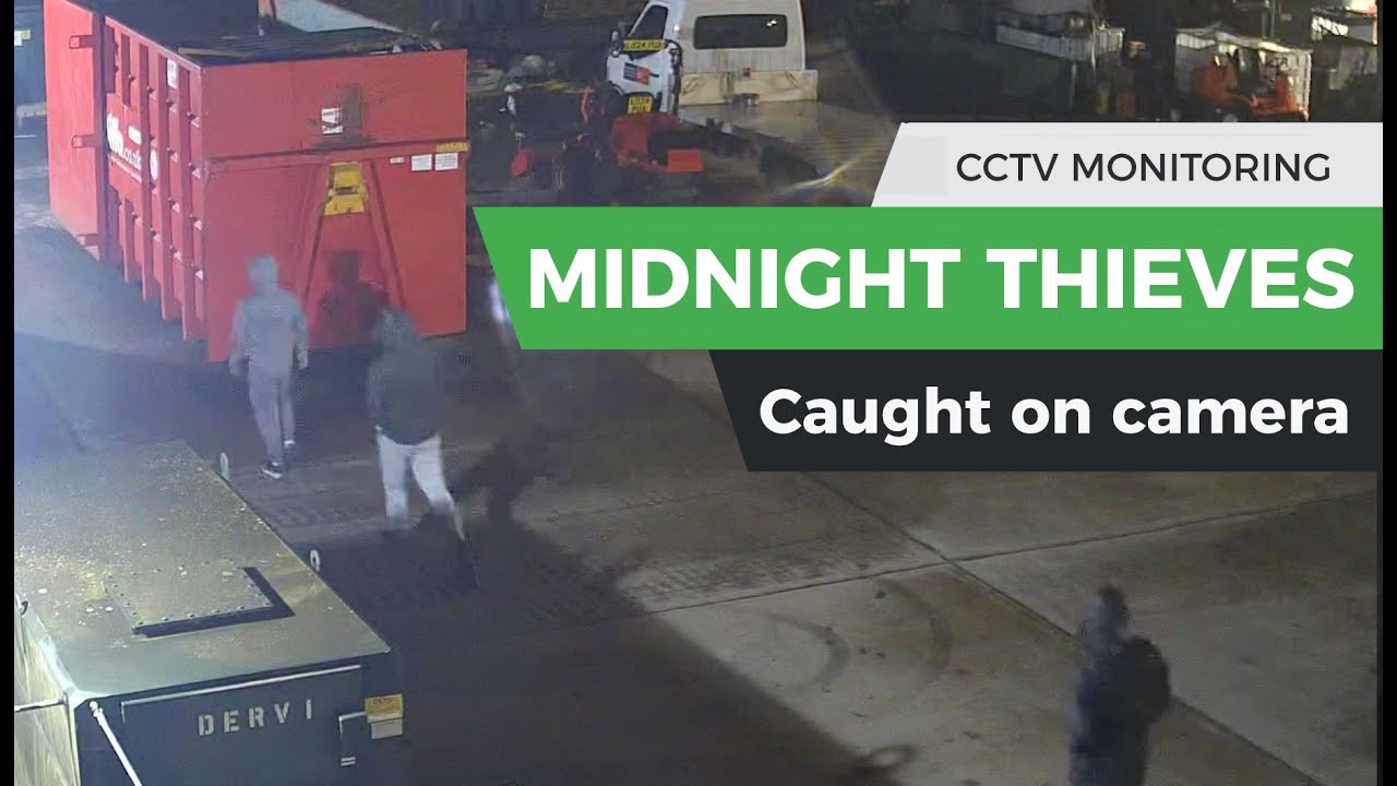 Attempted Break In Caught on Camera UK | Audio warnings send criminals packing