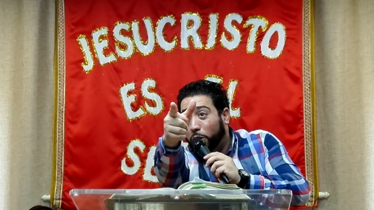 HNO . PEDRO LOSADA EN LA IGLESIA DE OLIVA .TEMA AMANDO NUESTRA BIBLIA