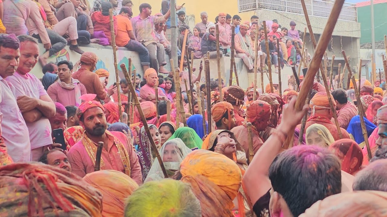 विश्व प्रसिद्ध बरसाने की लठ्ठमार होली एवं ब्रजवासियों का बरसाने की गोपियों के प्रति वास्तविक भाव 🌈😂🙏