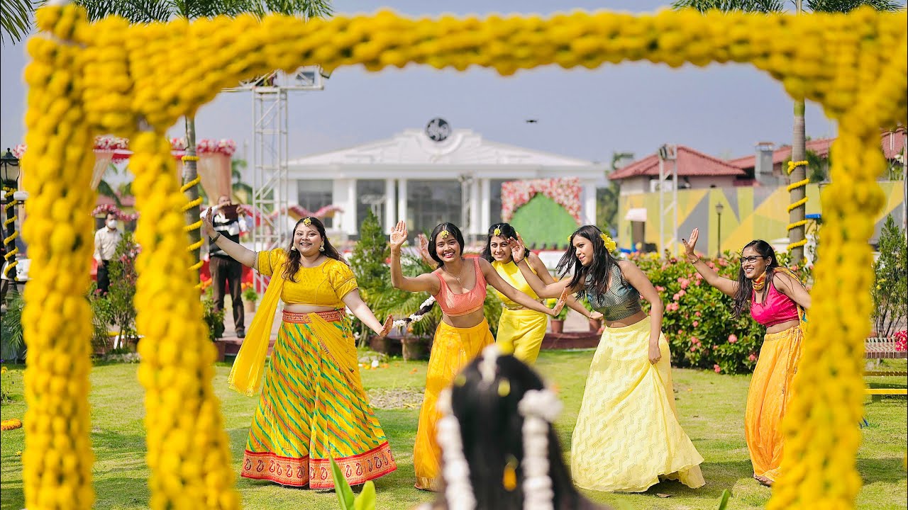 Most emotional surprise bridesmaids dance - Surprising my sister on her Haldi- #TheMiRavWedding