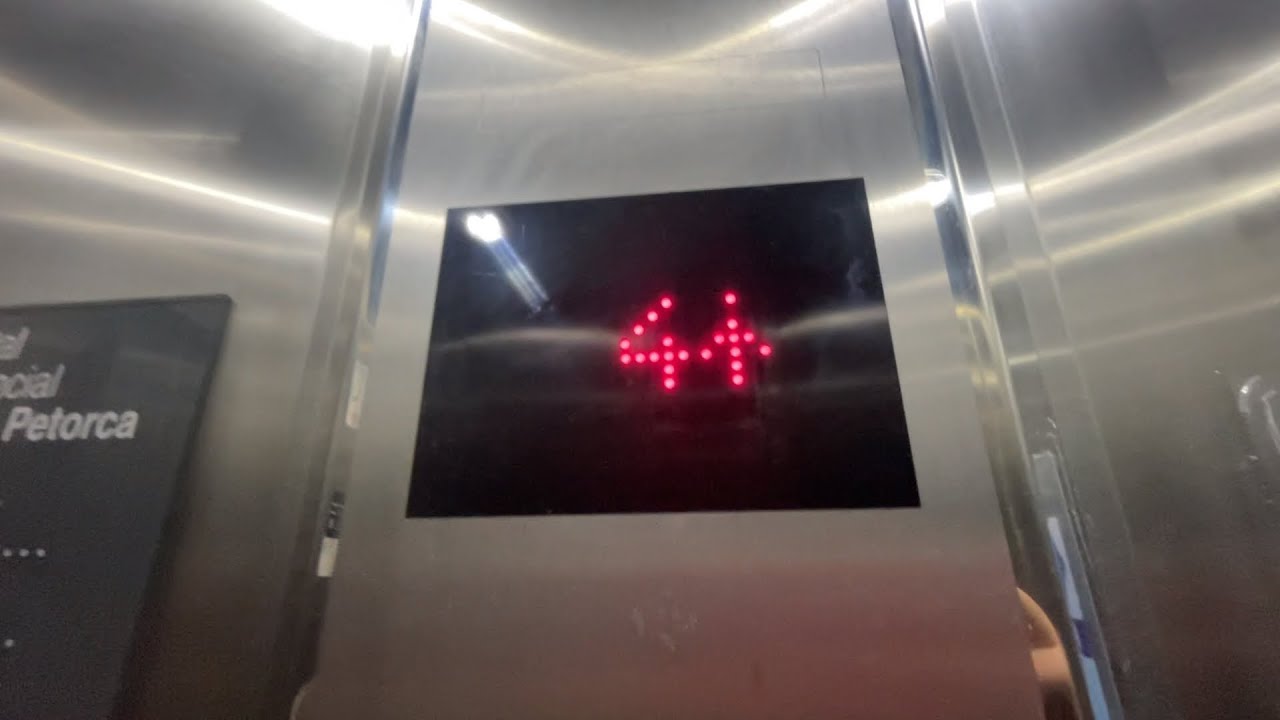 Cuarto 2018 ThyssenKrupp Ascensor Electromecánico @ Hospital, Quillota, Chile