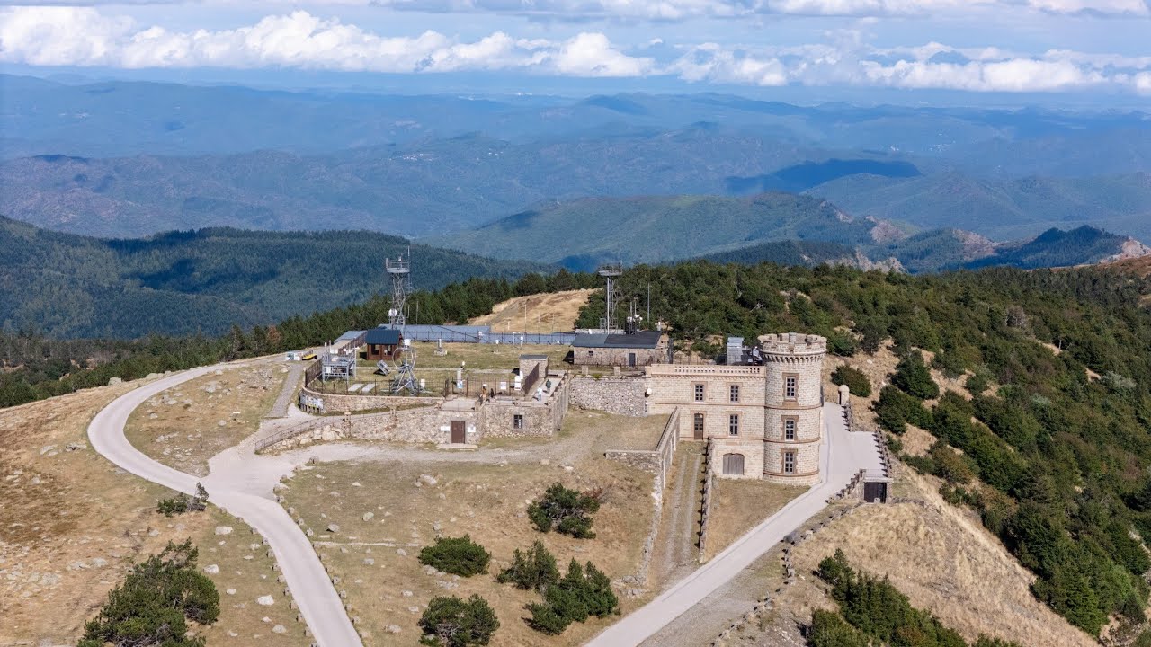 Vidéo drone du Mont Aigoual  (1567m d'altitude)