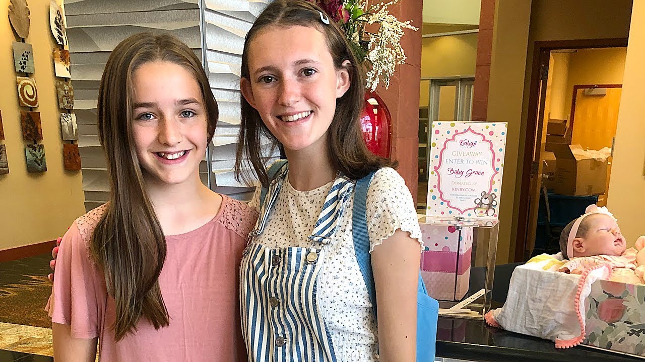 Meeting Kelli Maple at Rose Doll Show EXPO 2019 | Baby Shower - Day 1