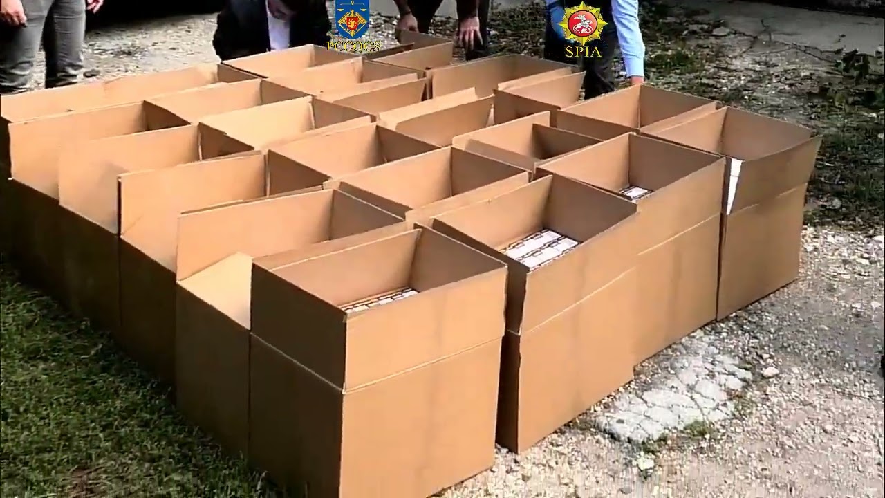 6  reținuți, printre care 1 polițist, după o captură de peste 1300000 țigarete produse clandestin