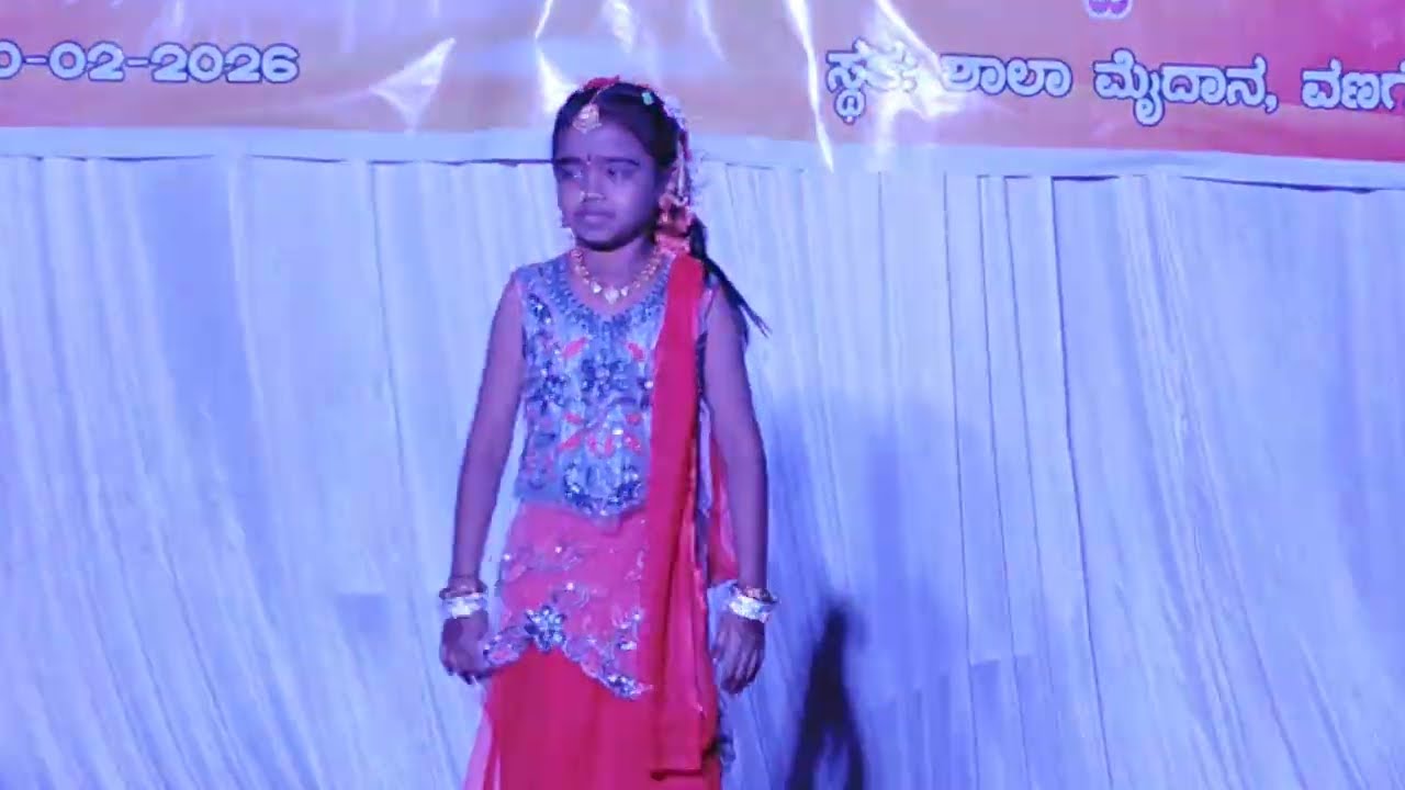 ಆ ಆಂಟಿ ಅಮಲಾಪುರ ತೆಲಗು song dance| ಶಾರದಾ ಪಬ್ಲಿಕ್ ಸ್ಕೂಲ್ ವಣಿಗೇರಿ 