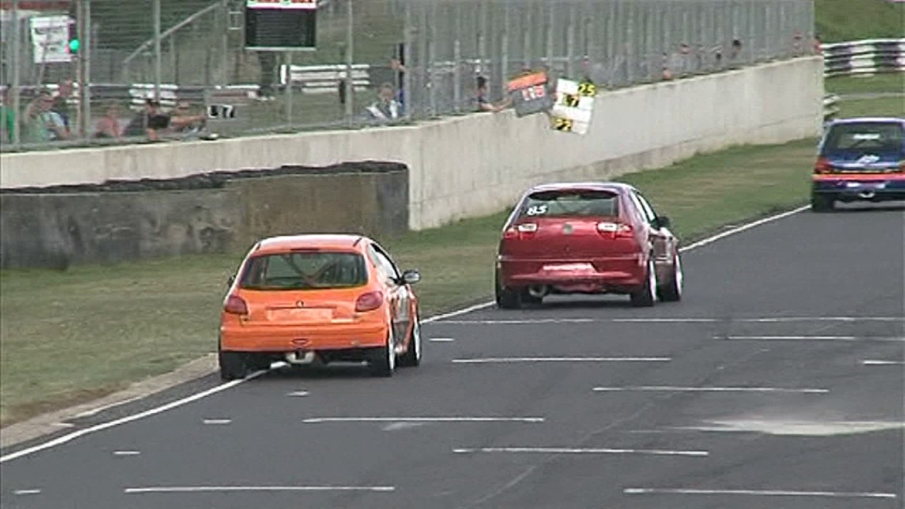 Castle Combe 60th Anniversary Race - Saloon Car Championship