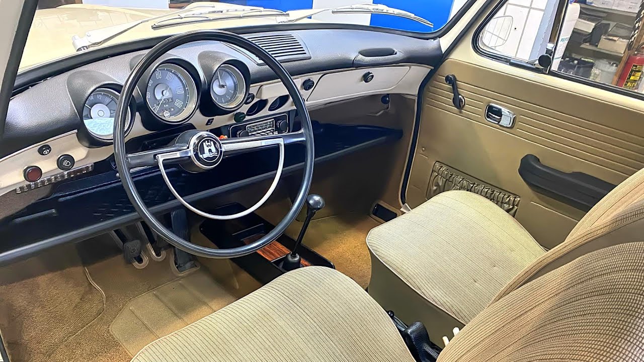 Einsteigen und Mitfahren VW 1600 L Typ 3
