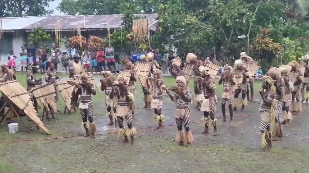 Toelegu pan pipers entertaining kia crowd  (DOY 2020 Synod)