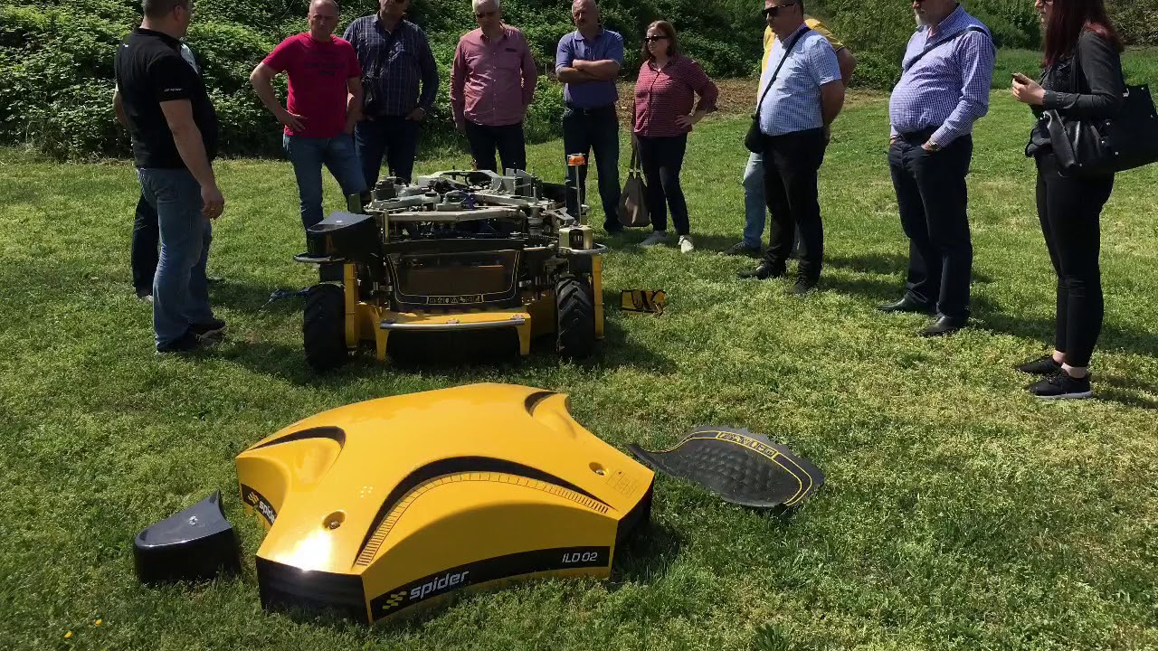 Demo Week Spider mower