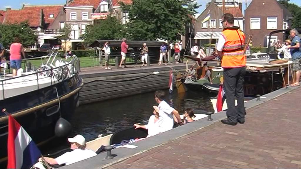 Vaartocht van Ossenzijl naar Blokzijl door De Weerribben-Wieden
