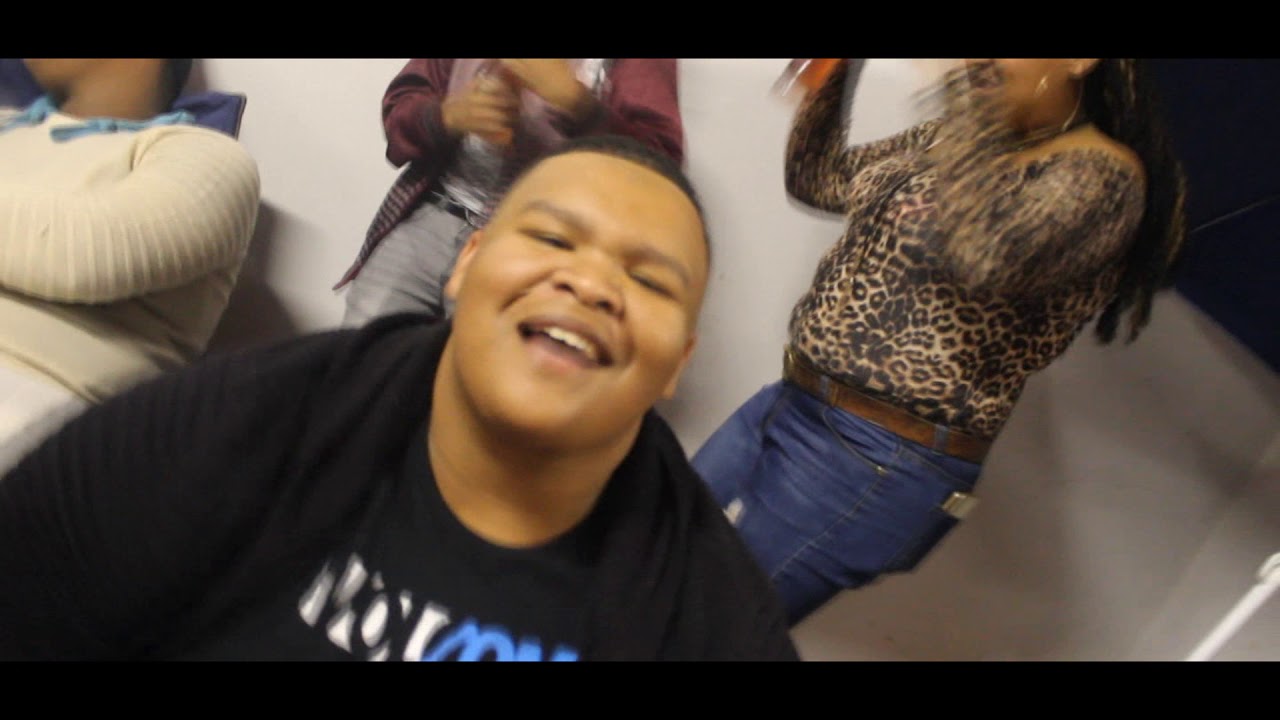 Henzay x RJay_Woza Abangani Bami (Amptelike musiek video)