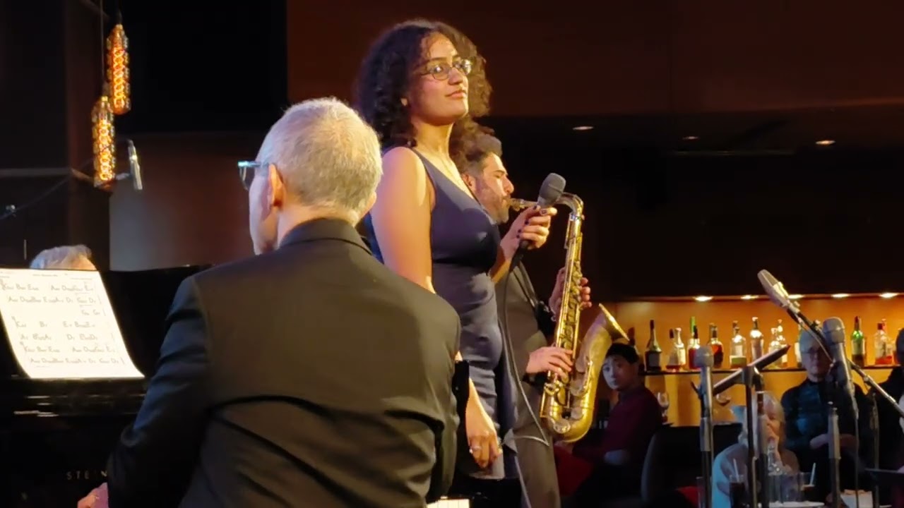 Luz velazquez at Dizzys'