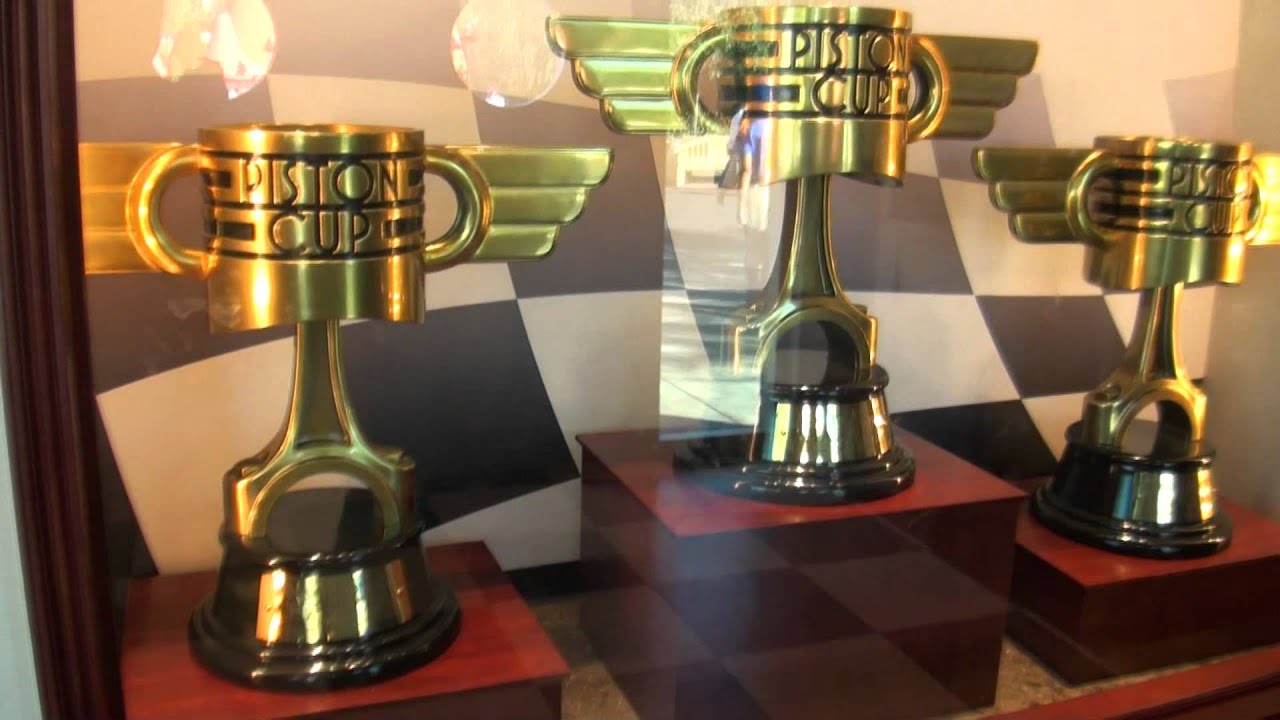 DCA, Full Tour of Flo's V8 Cafe and Doc's at Carsland HD POV