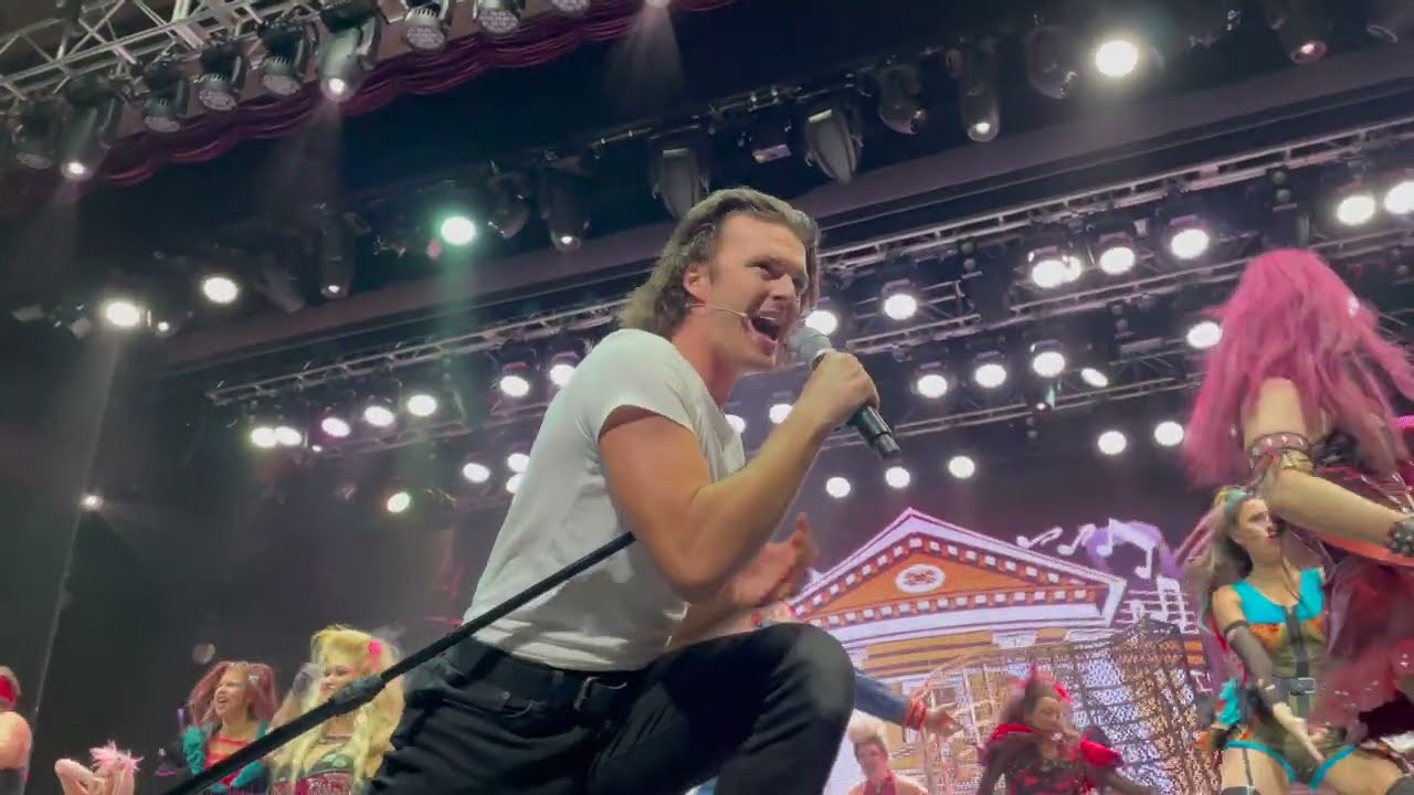 Anthem of the Seas - Royal Caribbean "We Will Rock You & We Are The Champions" from We Will Rock You