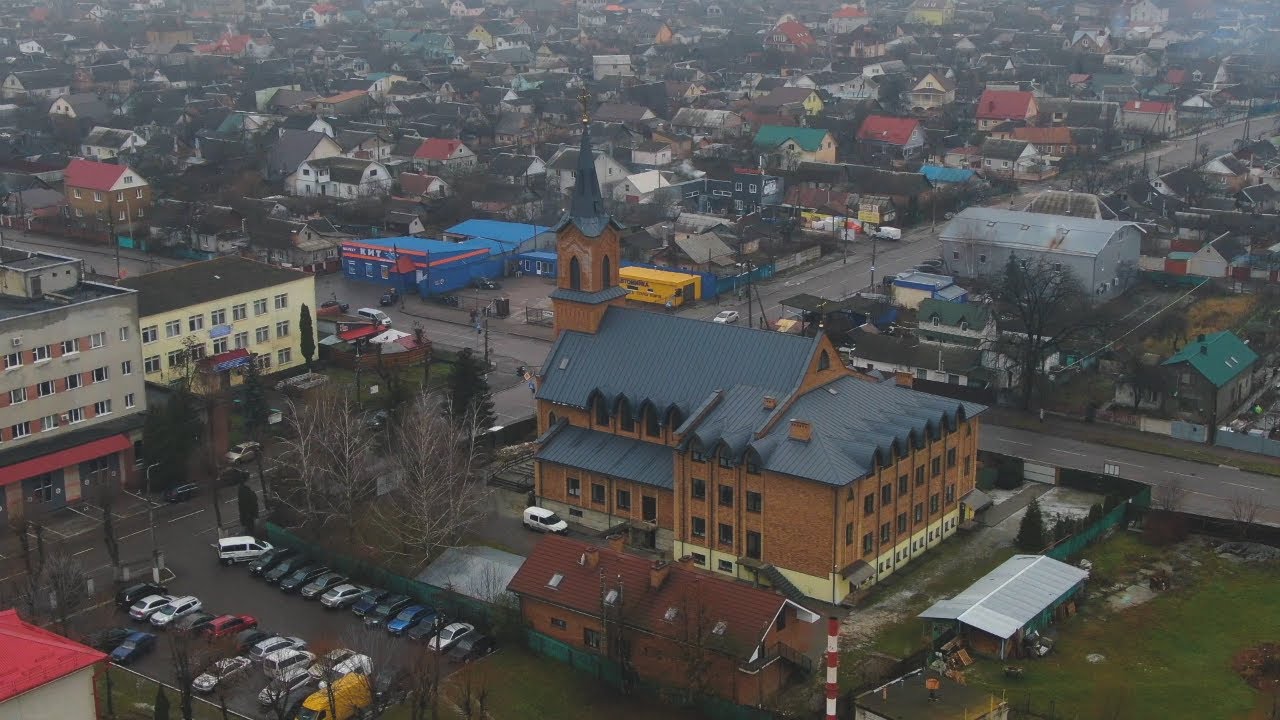 Взуттєва фабрика, пожежна частина і радіотрансляційна вежа «Алтай»: Мальованка