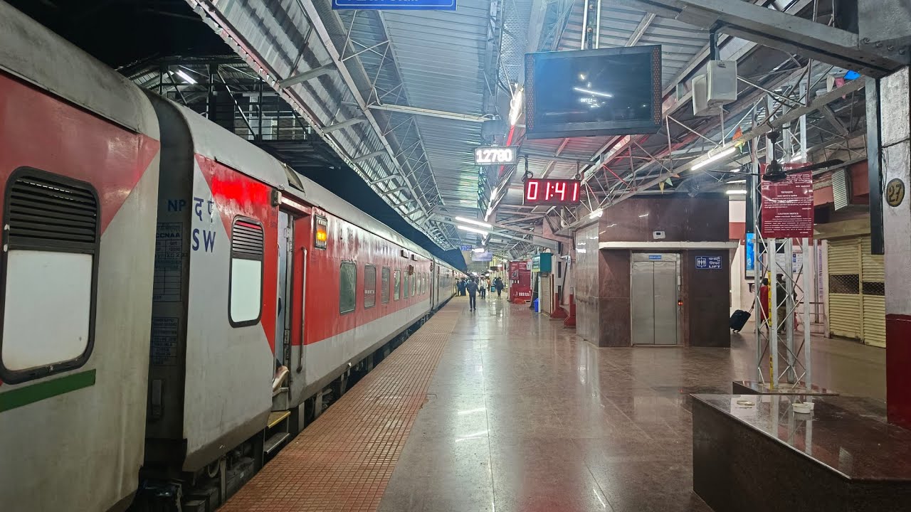 #Goa Express #Arriving #Belagavi|#Hazrat Nizamuddin To #Vasco -Da-Gama|#Belgaum|#12780