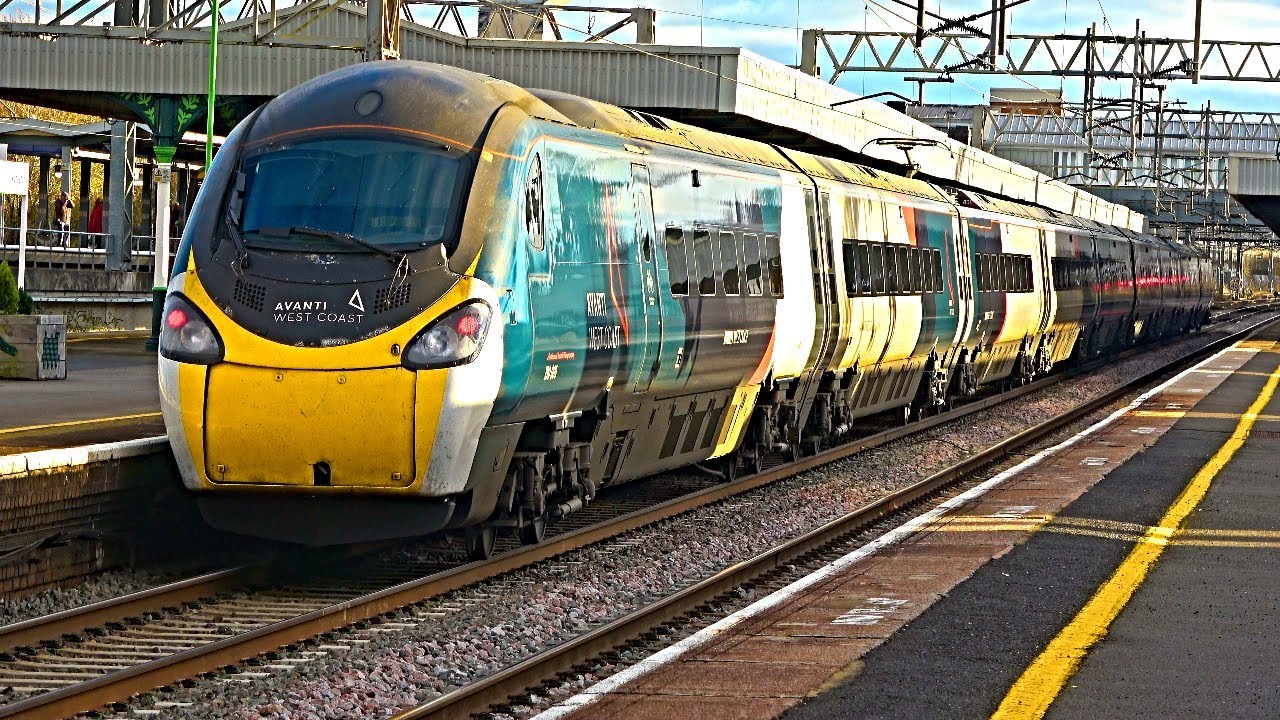 Trains at Nuneaton, WCML | 11/12/23