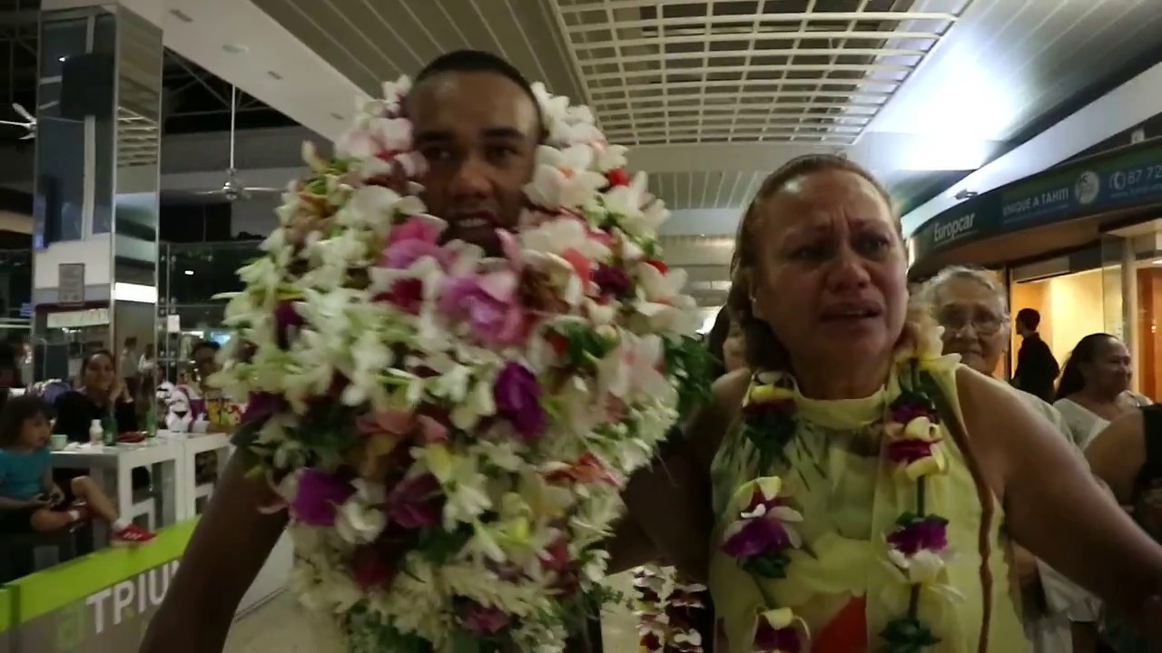 WELCOME HOME SOLDIER (Part 2)! Arrivée de Teremu à Tahiti!