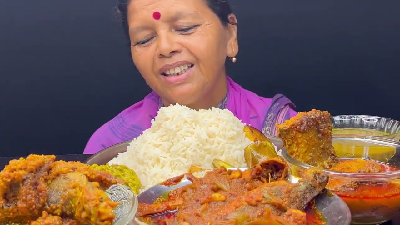 BIGBITES, FISH FESTIVAL EATIMG KOCHUR LOTI VORTA, TANGRAR JHAL,SORSHE VOLA,KATLA MACHER JHOL।।