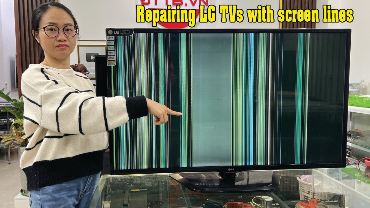 Repairing LG TVs with screen lines #LGtv #screenlines #tvrepairservice#PhamxoaVietnameseGirl