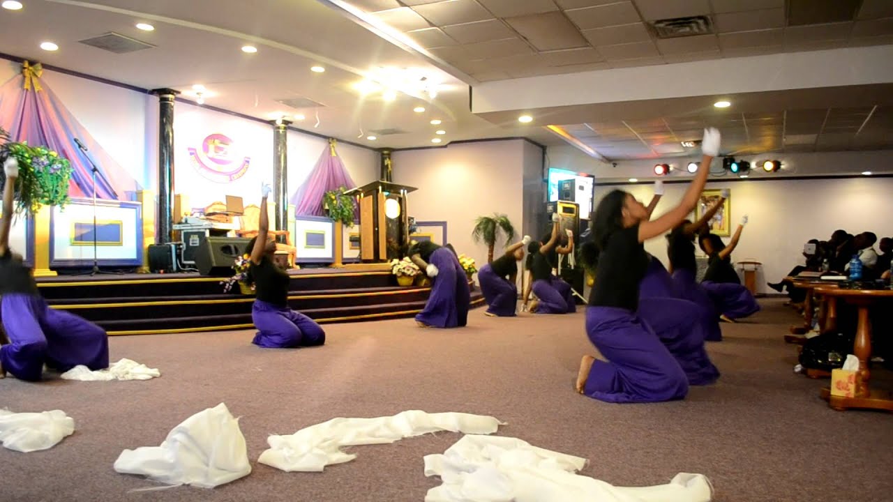 Bless the Lord Tye Tribett Praise Dance (DDD of CLBC)