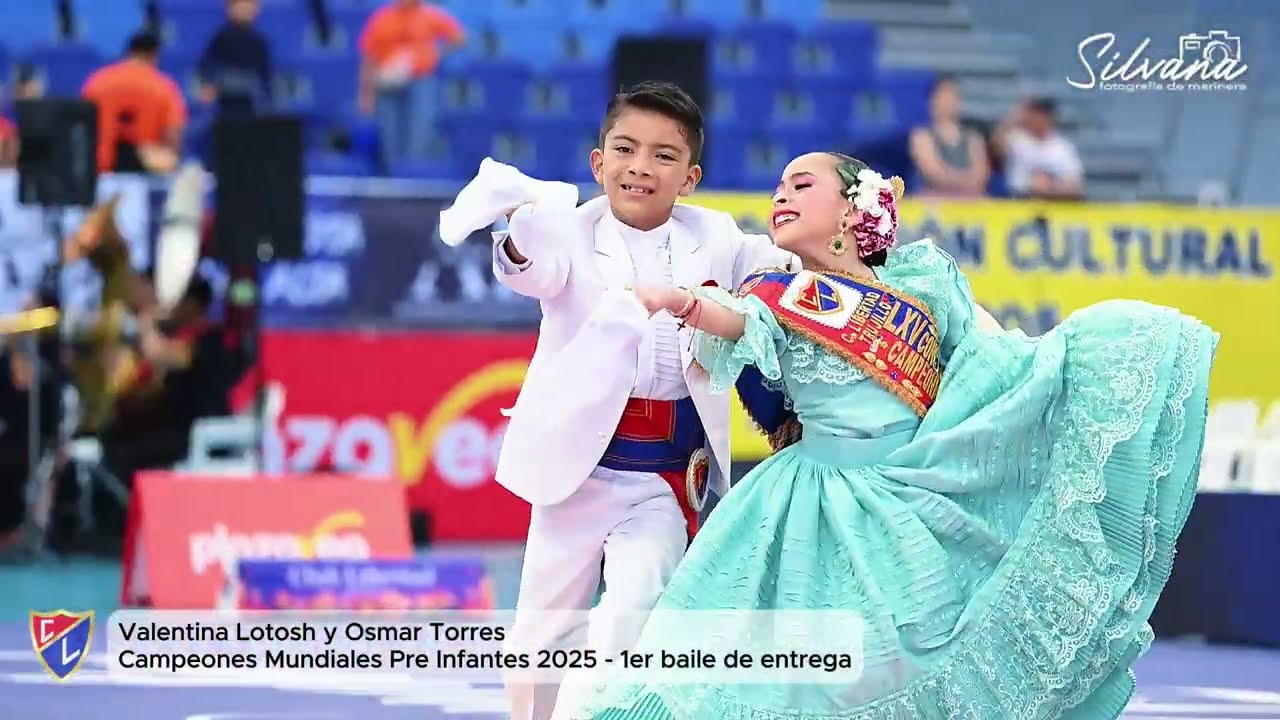 VALENTINA LOTOSH Y OSMAR TORRES - ENTREGA DE CAMPEONATO PRE INFANTE