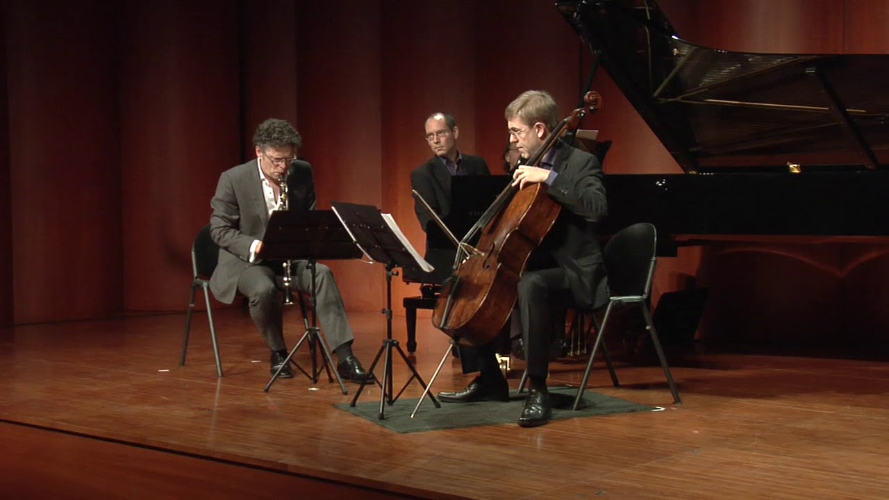 Ensemble Musikfabrik - Georges Aperghis: 