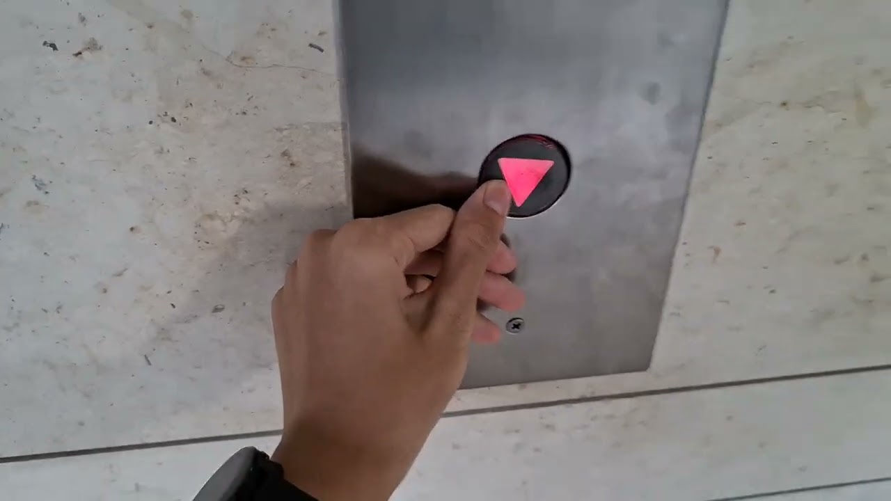 LG Express Elevator/ Lift at Condominium Taman Anggrek, Jakarta