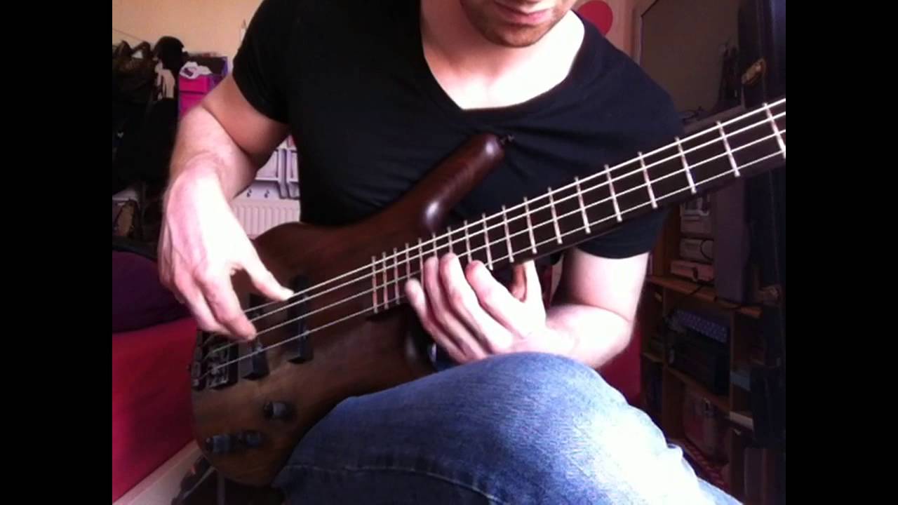 TC Electronic Ditto Looper + Warwick bass.