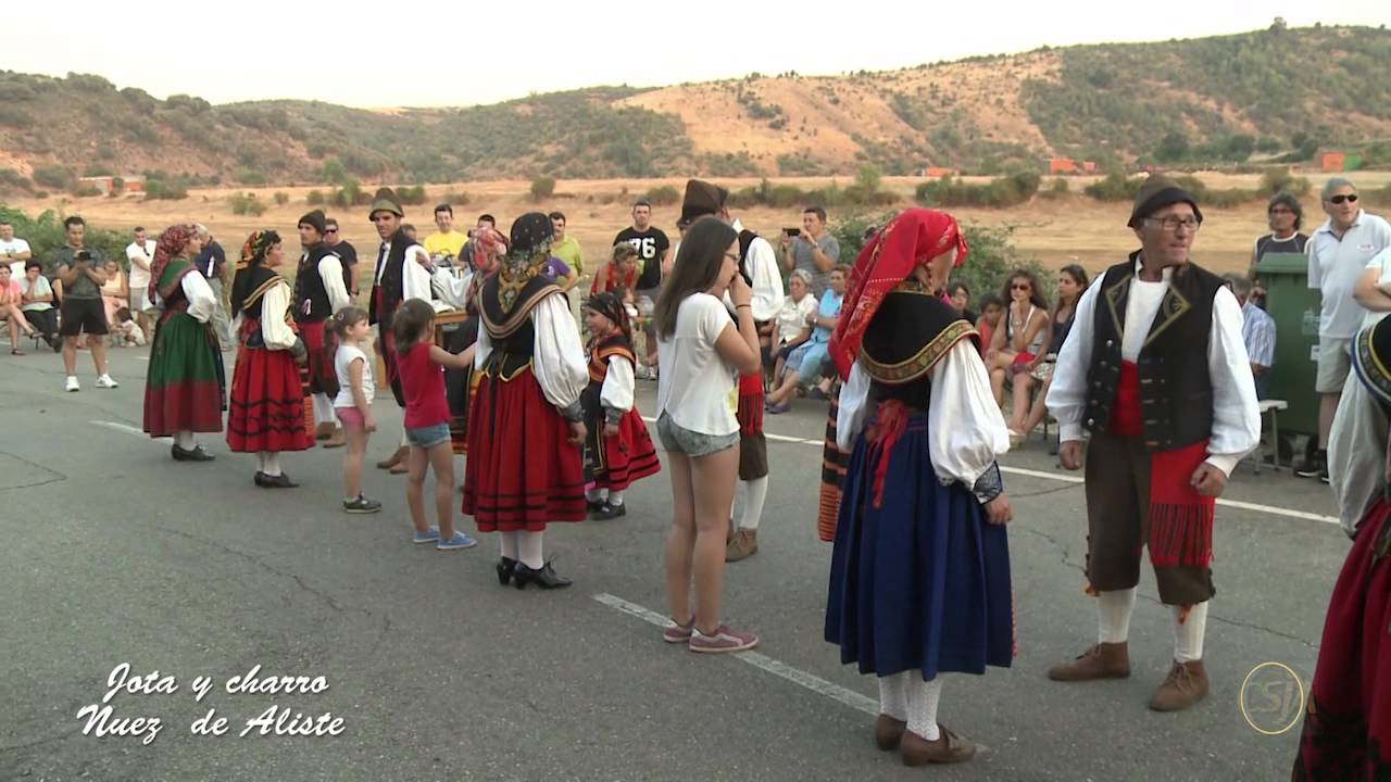 vegalatrave de alba actuación de manteos y monteras