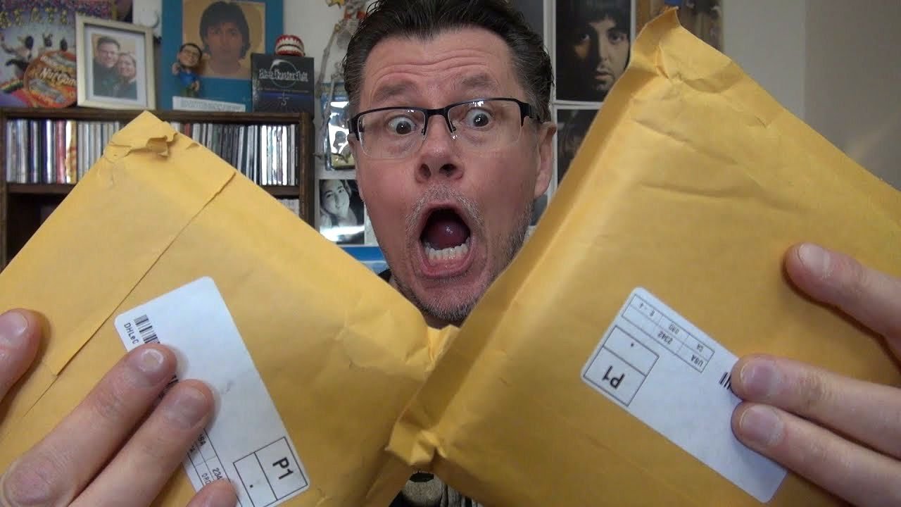 UNBOXING CLASSIC ROCK CDS FROM 1976, 1978 AND 1996