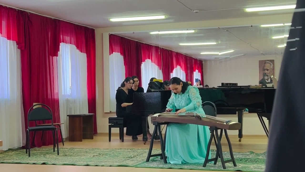 Sh.Ulziibayar Concert for Yatga Ш.Өлзийбаяр Ятгын концерт 2,3-р анги
