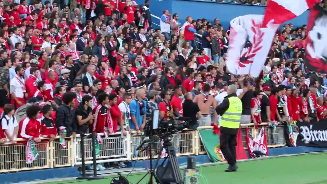 Festa de adeptos vilafranquense contra sporting CP