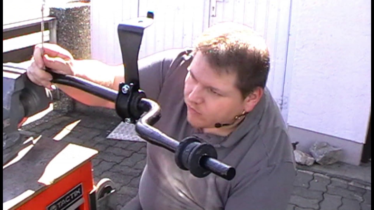 Erneuern eines Vorderachs- Stabilisators W124 230CE | 2019 | Sternetutorials