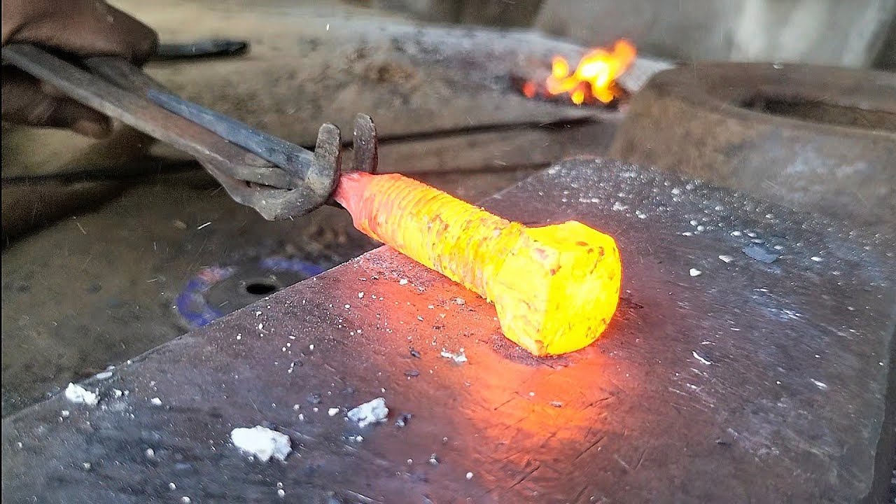 how to make karni | Blacksmith | mason tools from bolt & pipe.
