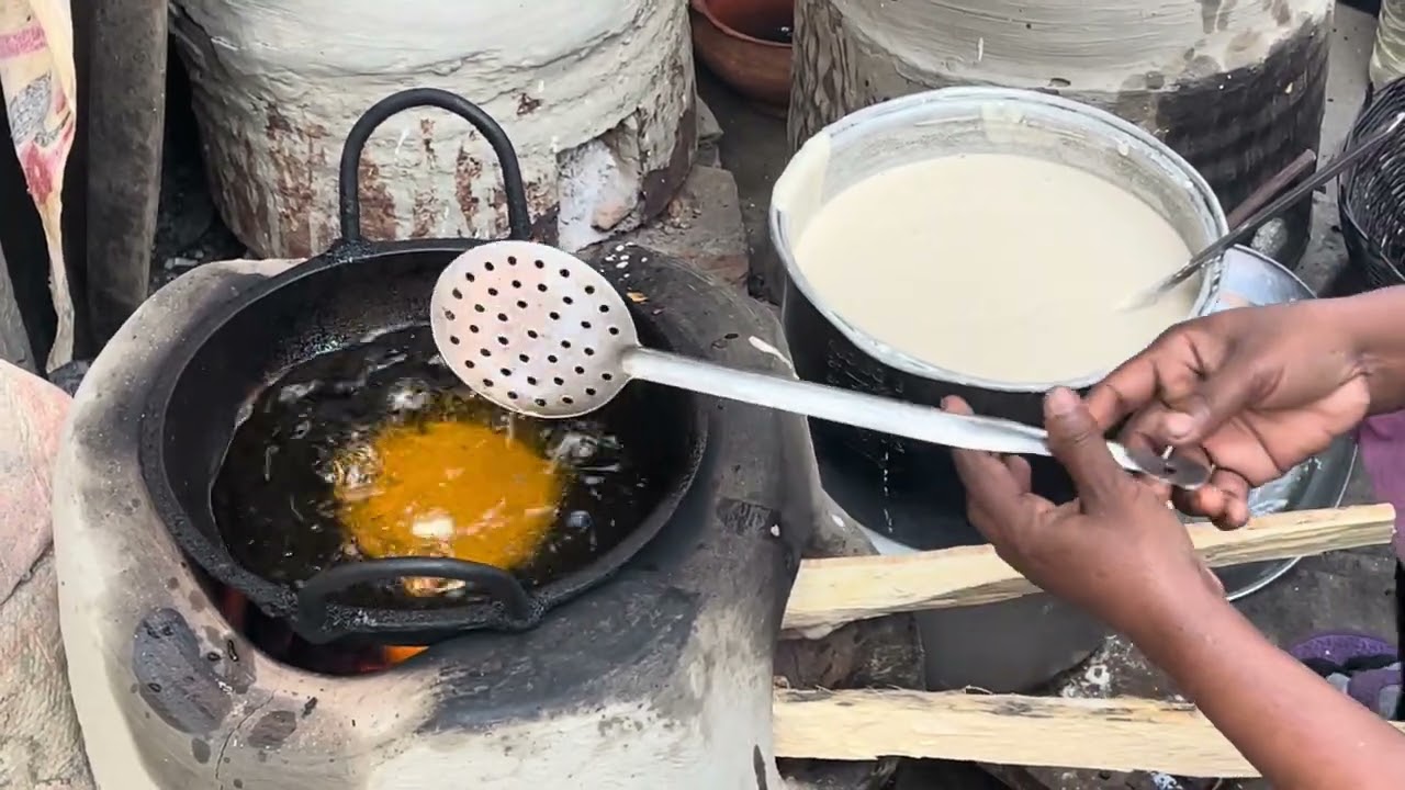   মজাদার শীতের পিঠা। 