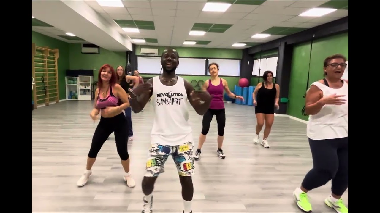 TURBOLENCIA [Hitmaker] by Manuela Trento e Jerry Tadeu 