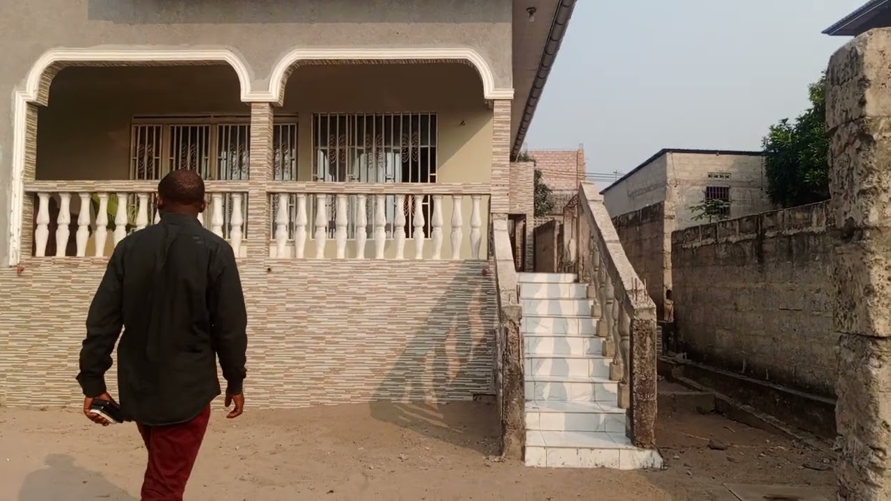 Parcelle à vendre 15/20 vers. C/delà nsele cité. Kinkole arrêt. Sabrina  appel. +243906487084