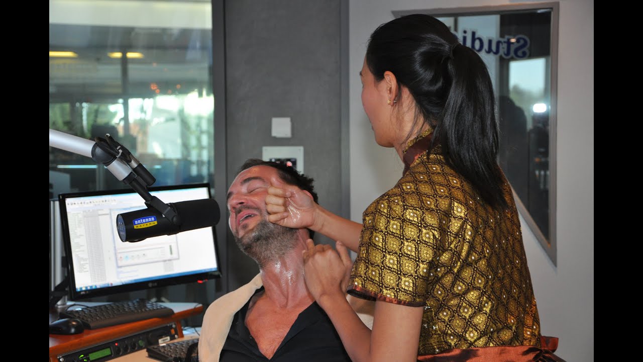 Rache ist s&uuml;&szlig;: Meixner bekommt Ohrfeigen-Massage