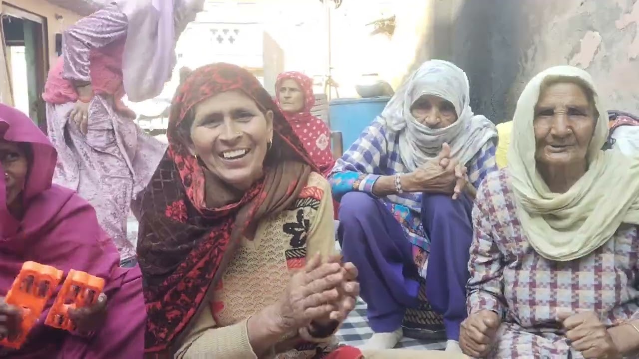 बुआ ने गाया बहुत बढ़िया भजन 🙏🤣😂🫣