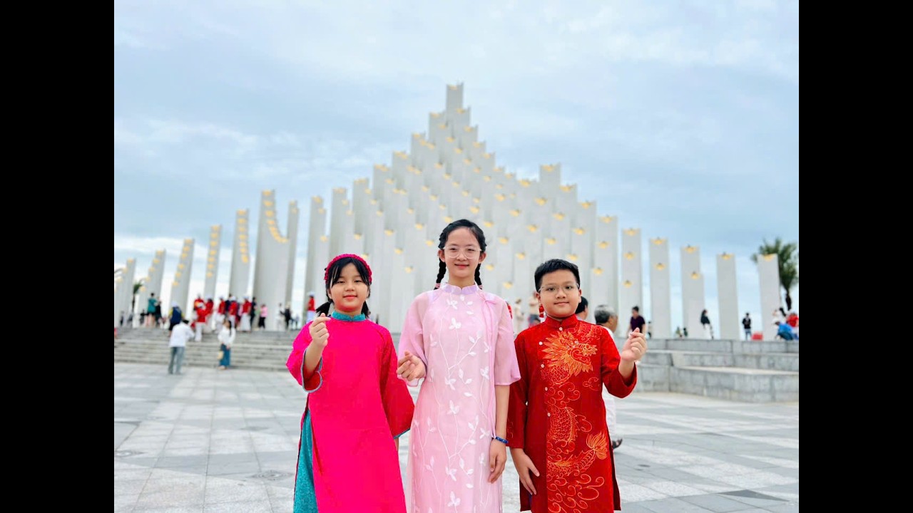 Hùng biện về áo dài