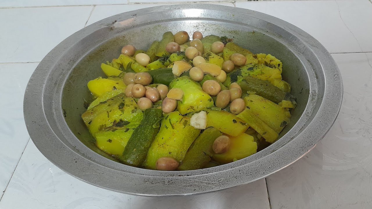 طاجين بالدجاج و الخضر كيجي لذيذ