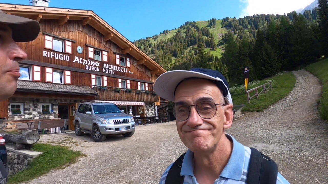 Val Duron: dal rifugio Micheluzzi al rifugio Sasso Piatto