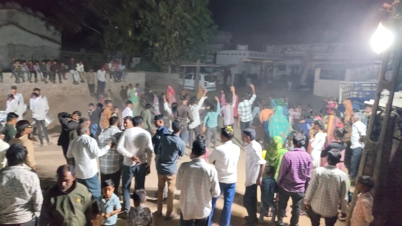 અમે ગયા મોનપુરા ગરબા જોવા માટે દેશી બ્લોગર સેધાજી જાલીયા