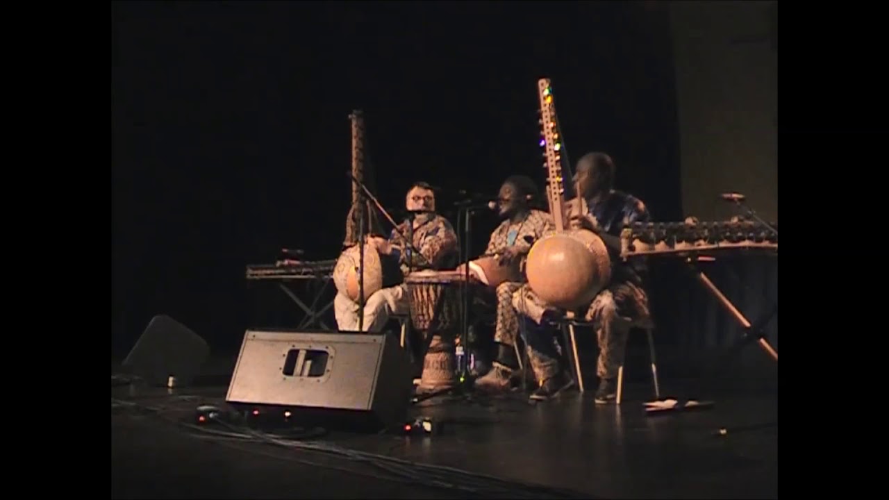 TRIO MANDINGUE 03   Banile